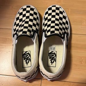 Vans black & white checkerboard slip-on size women’s 6